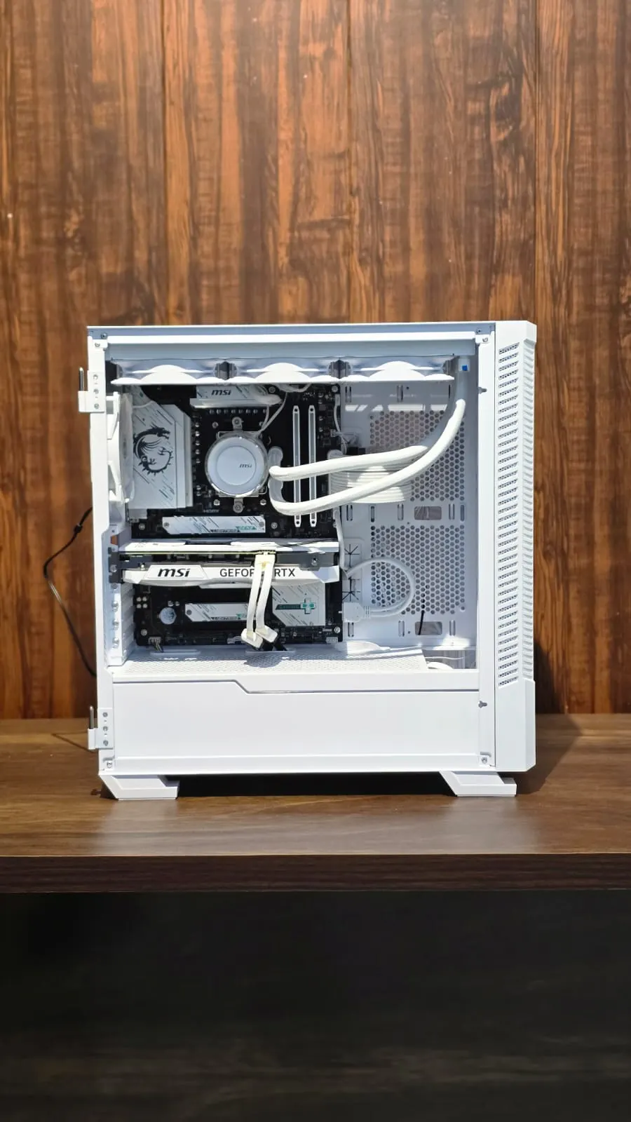 A white custom PC published as a GetPC public rig